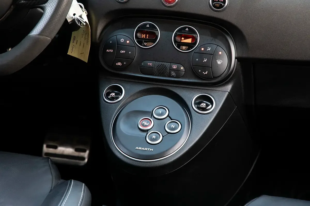 Abarth 595 1.4 AMT (145 hp) - 10