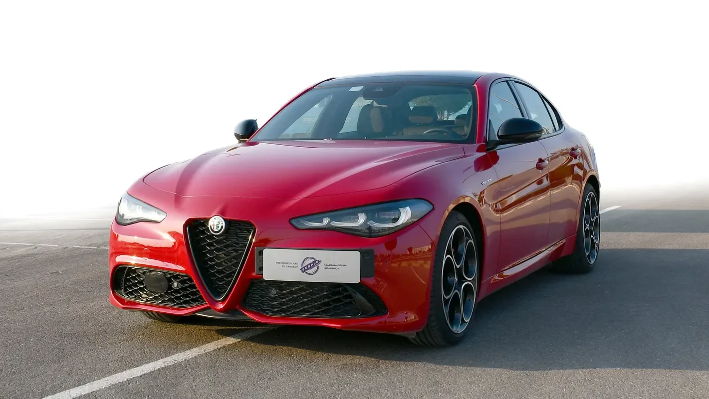 Alfa Romeo Giulia 2.0 AT AWD (280 hp)