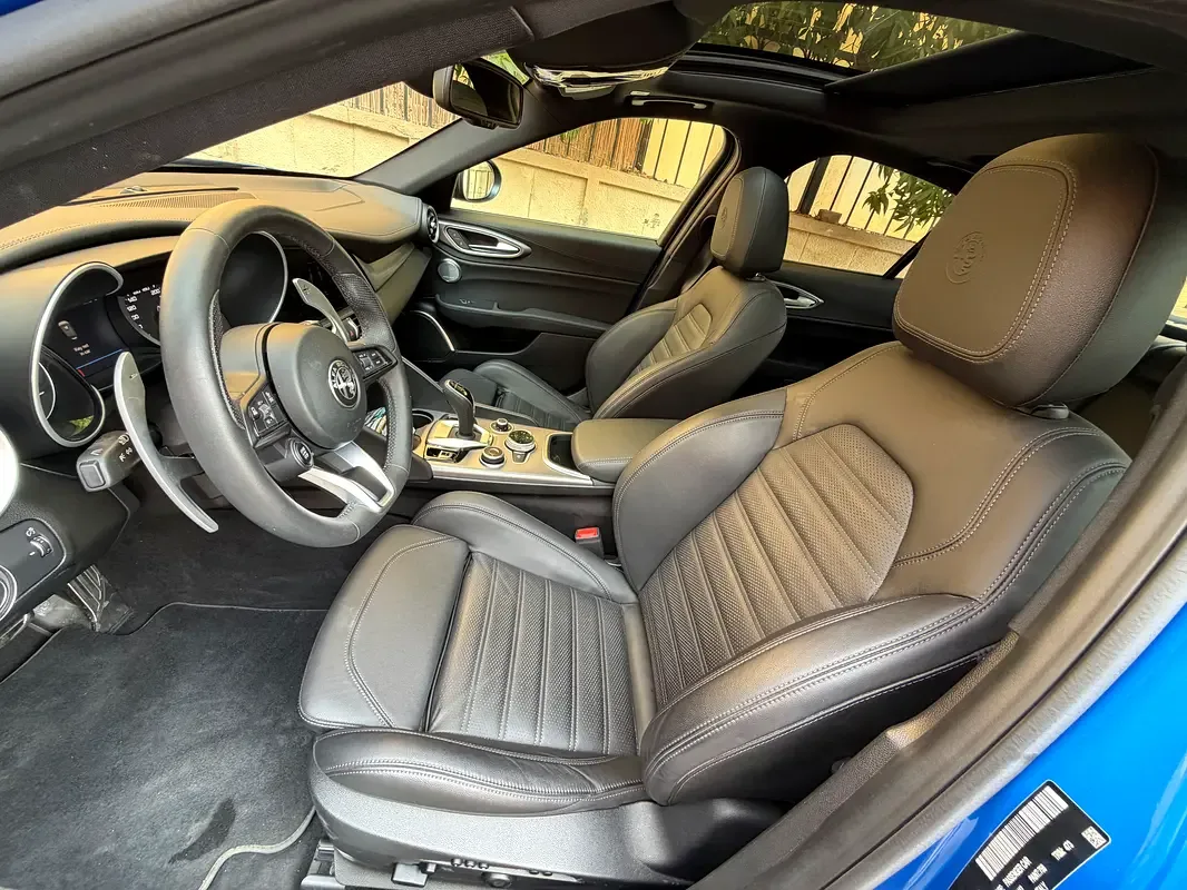 Alfa Romeo Giulia 2.0 AT AWD (280 حصان) - 13