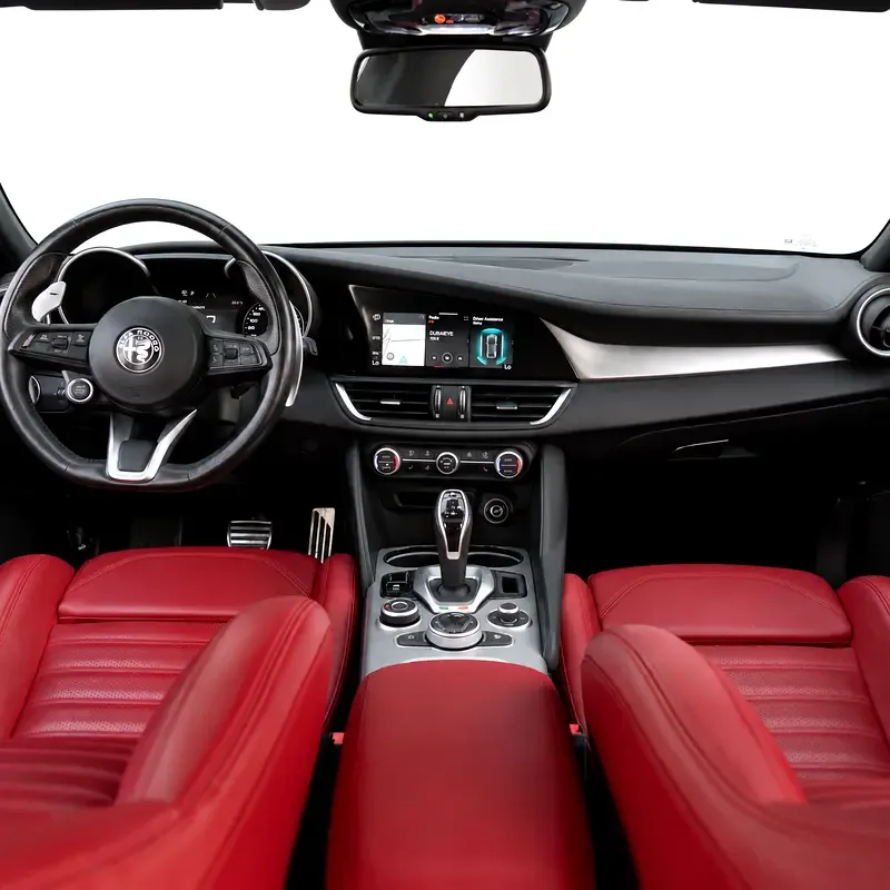 Alfa Romeo Giulia 2.0 AT AWD (280 حصان) - 7