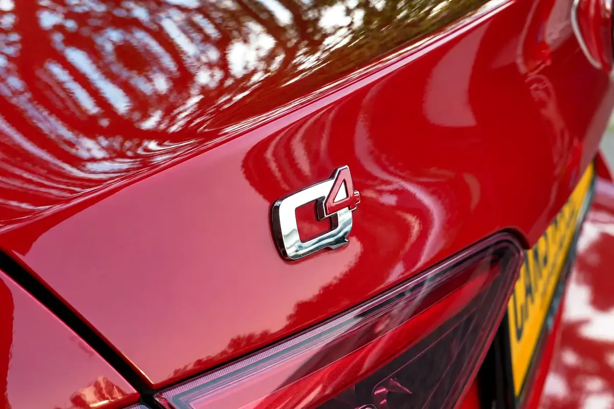 Alfa Romeo Giulia 2.0 AT Q4 (280 حصان) - 5