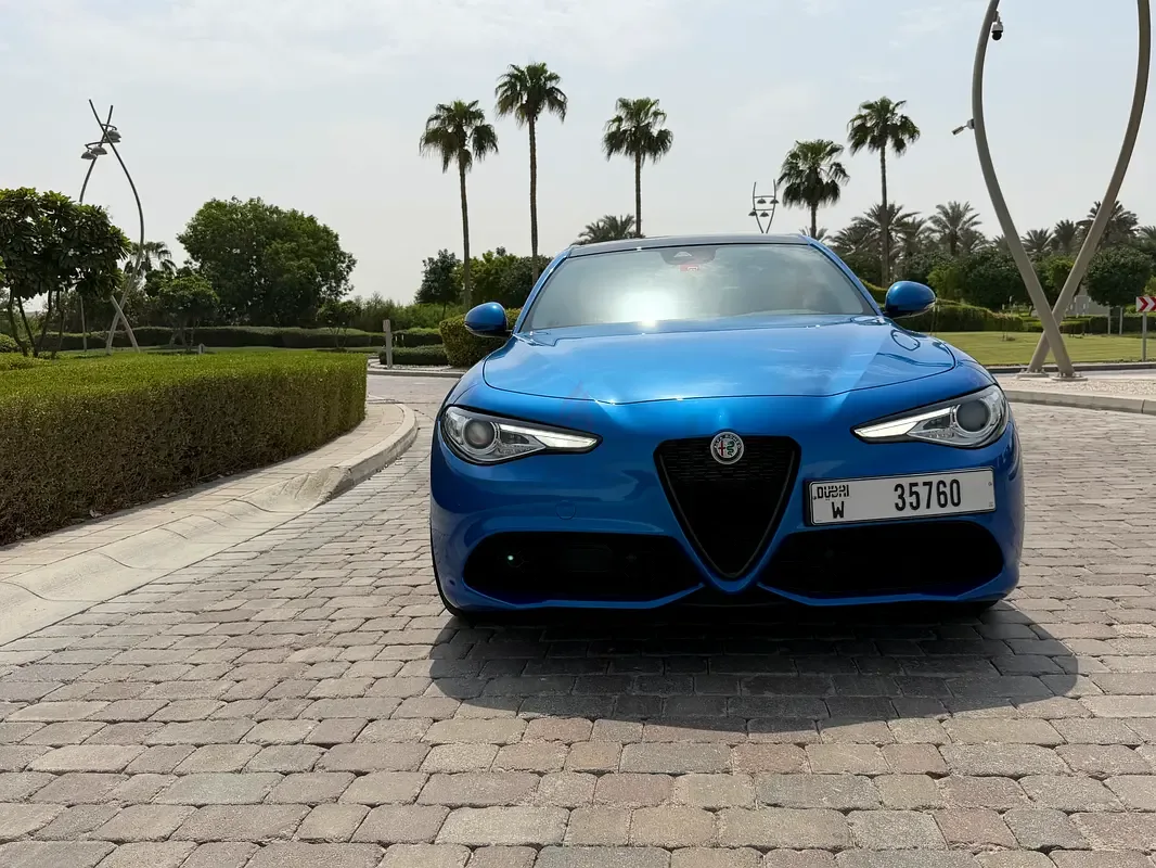 Alfa Romeo Giulia 2.0 AT RWD (280 hp) - 2