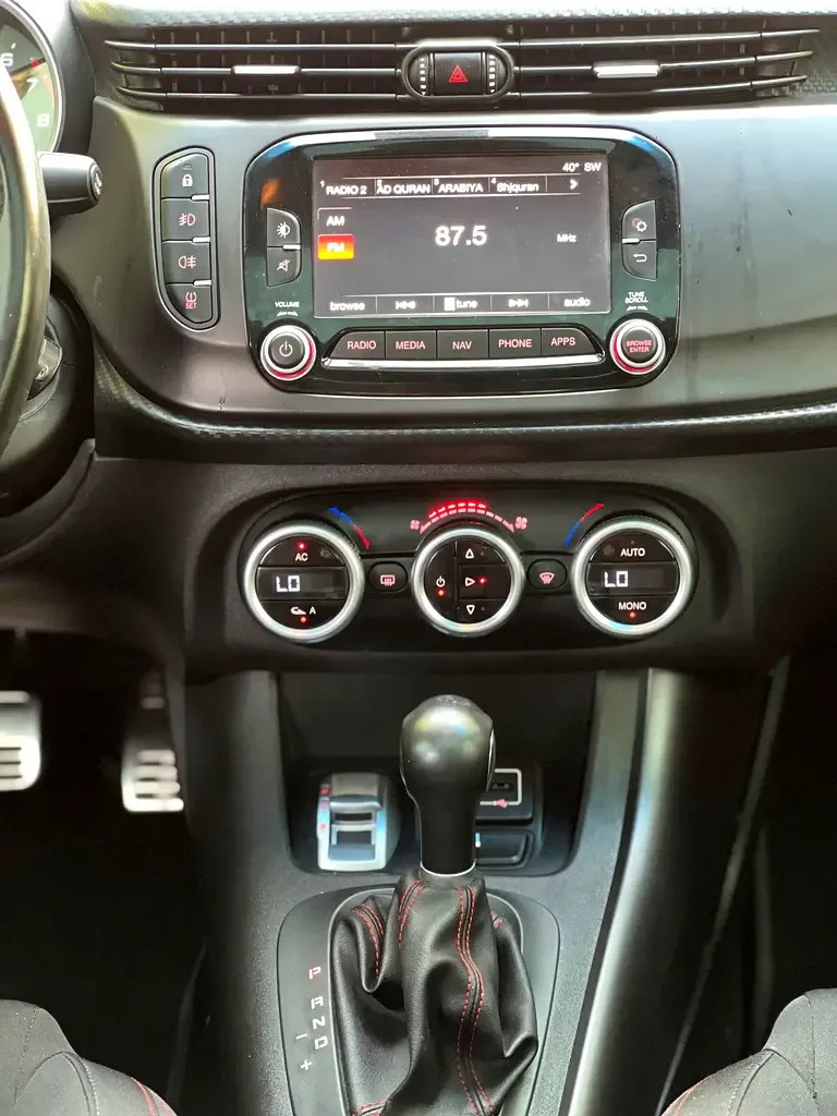 Alfa Romeo Giulietta 1.4 AMT (170 hp) - 11