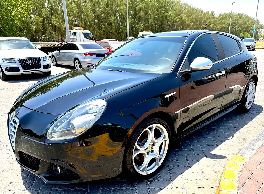 Alfa Romeo Giulietta 1.4 AMT (170 حصان) - 2