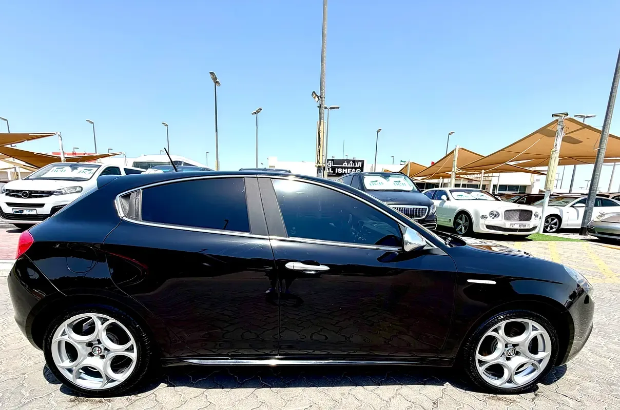 Alfa Romeo Giulietta 1.4 AMT (170 حصان) - 6