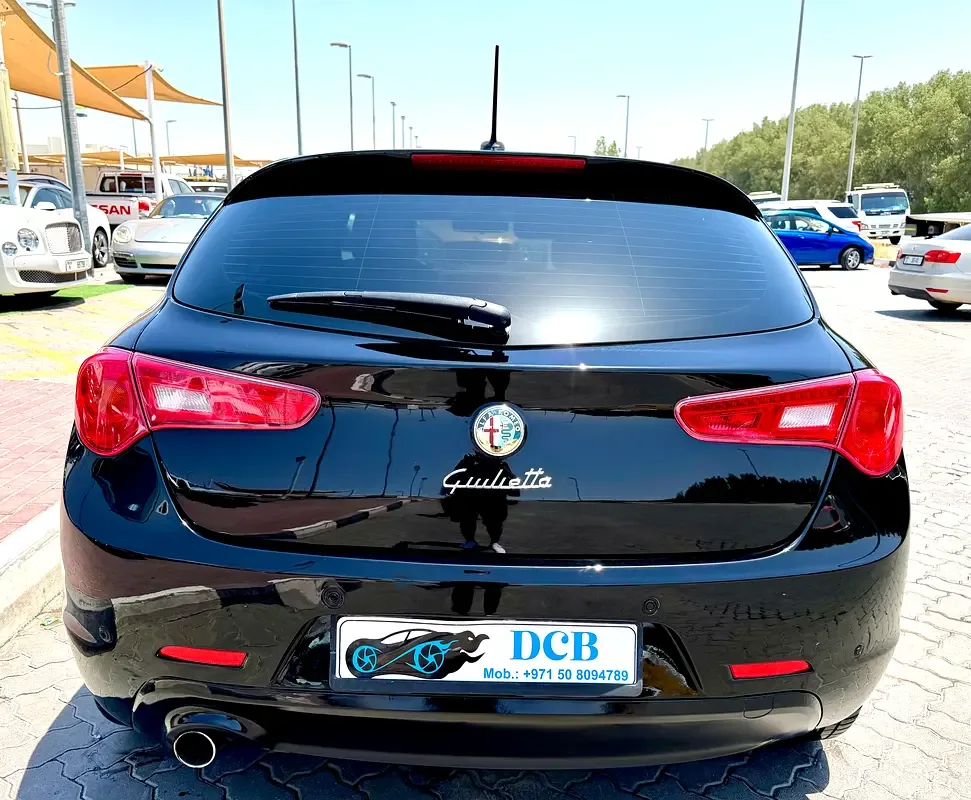 Alfa Romeo Giulietta 1.4 AMT (170 حصان) - 7