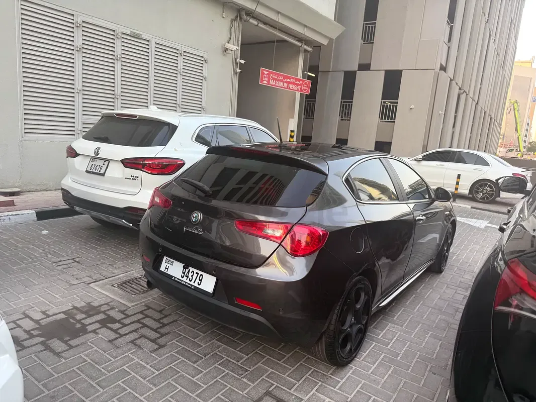 Alfa Romeo Giulietta 1.4 AMT (170 hp) - 3