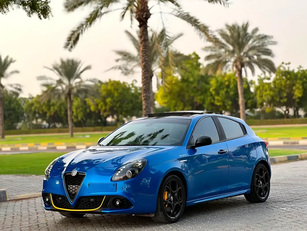Alfa Romeo Giulietta 1.7 AMT (240 حصان) - 2