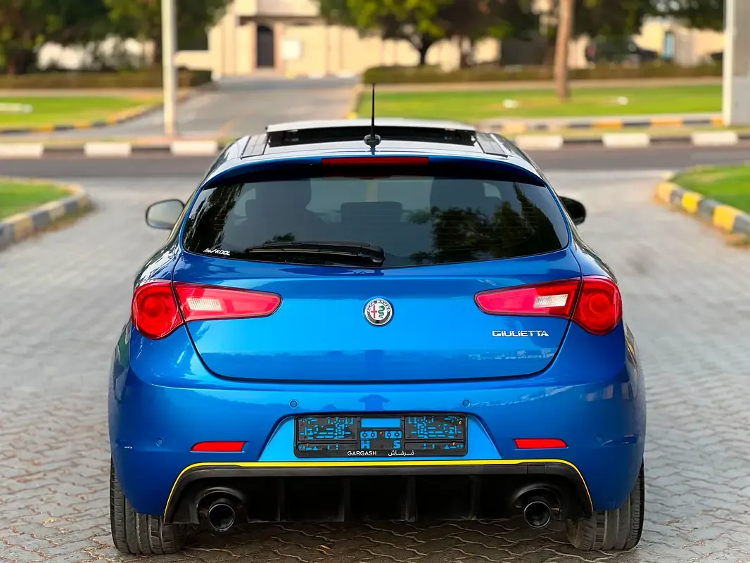 Alfa Romeo Giulietta 1.7 AMT (240 حصان) - 6