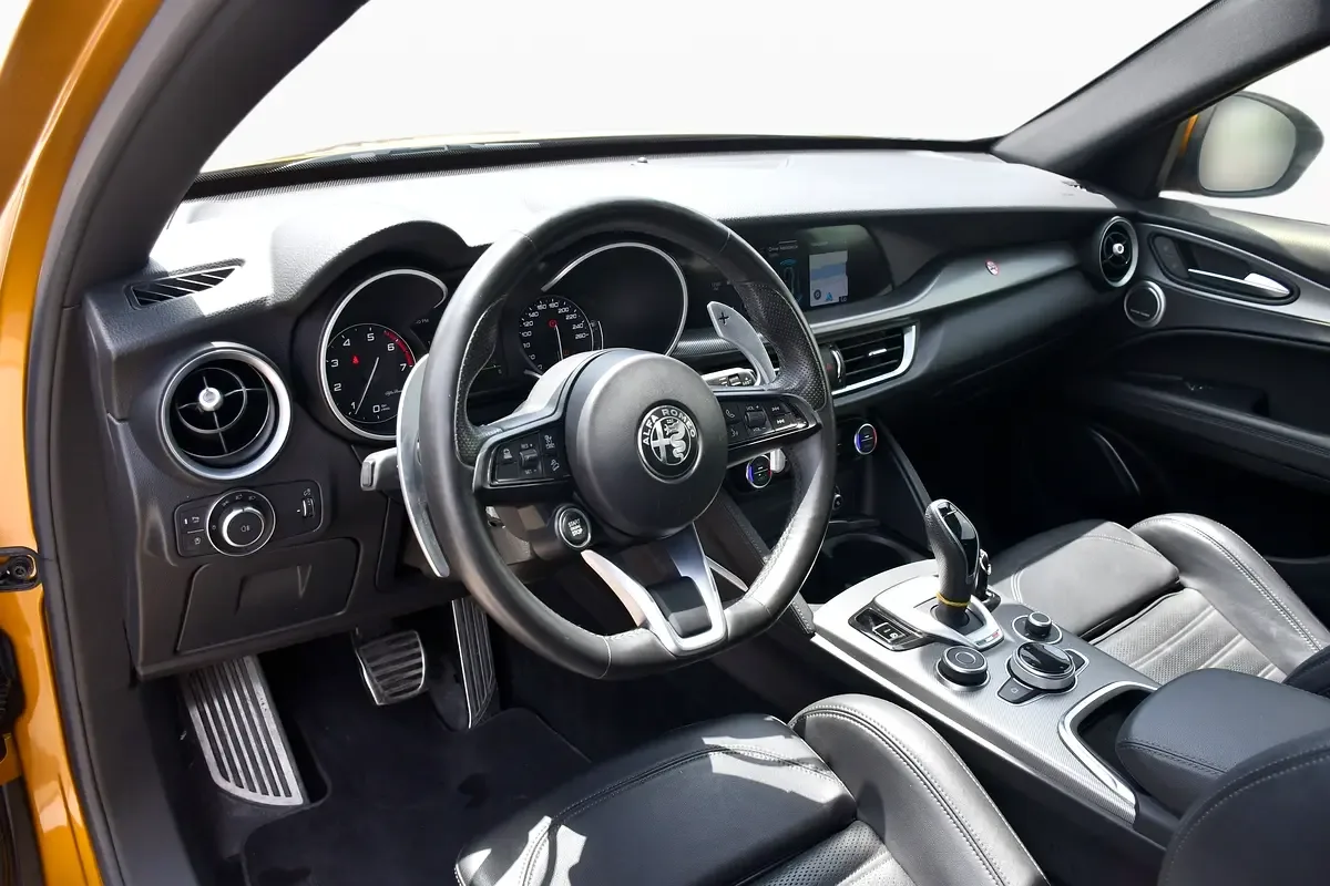 Alfa Romeo Stelvio 2.0 AT 4WD (280 hp) - 10