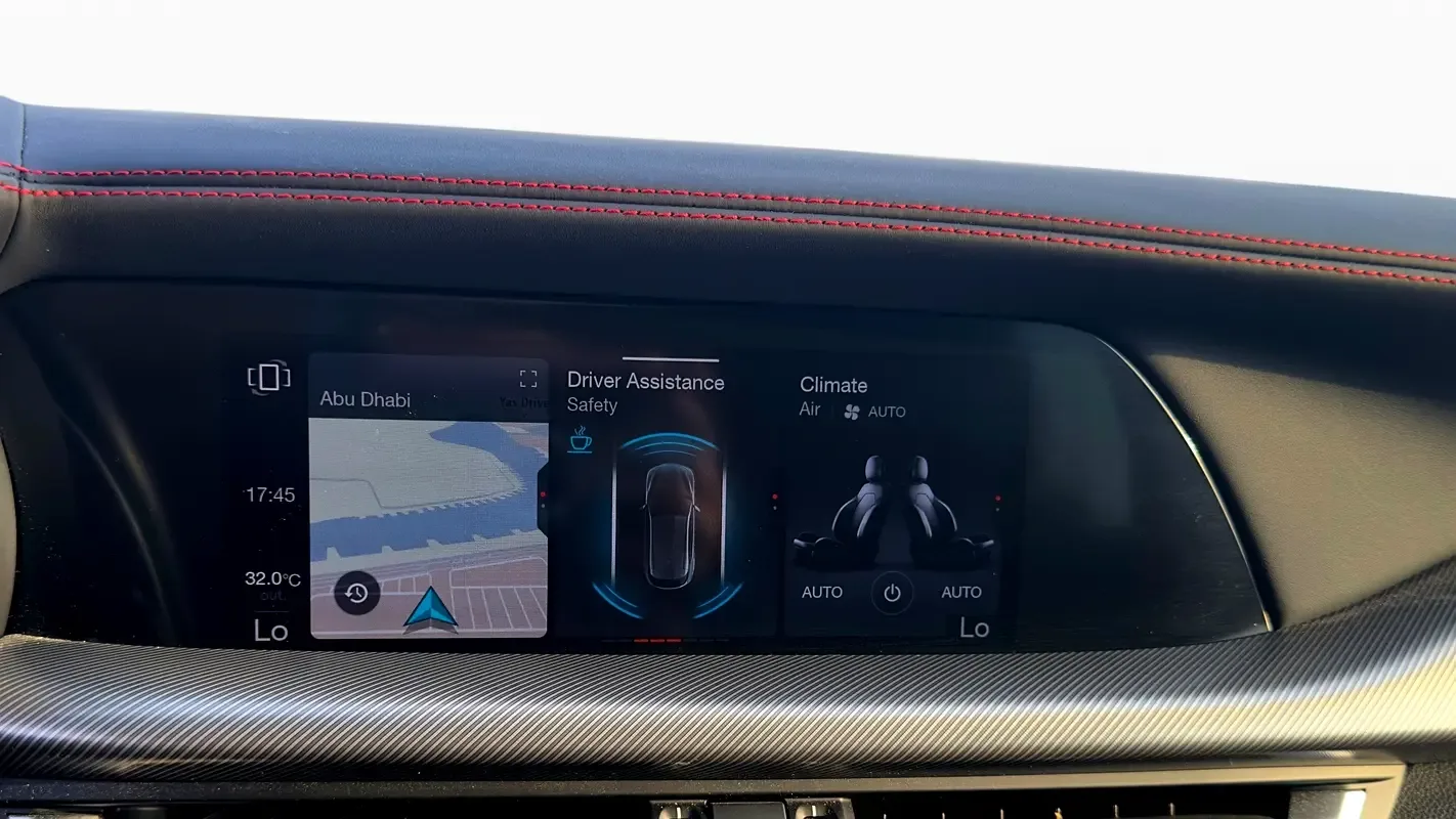 Alfa Romeo Stelvio 2.0 AT 4WD (280 حصان) - 14