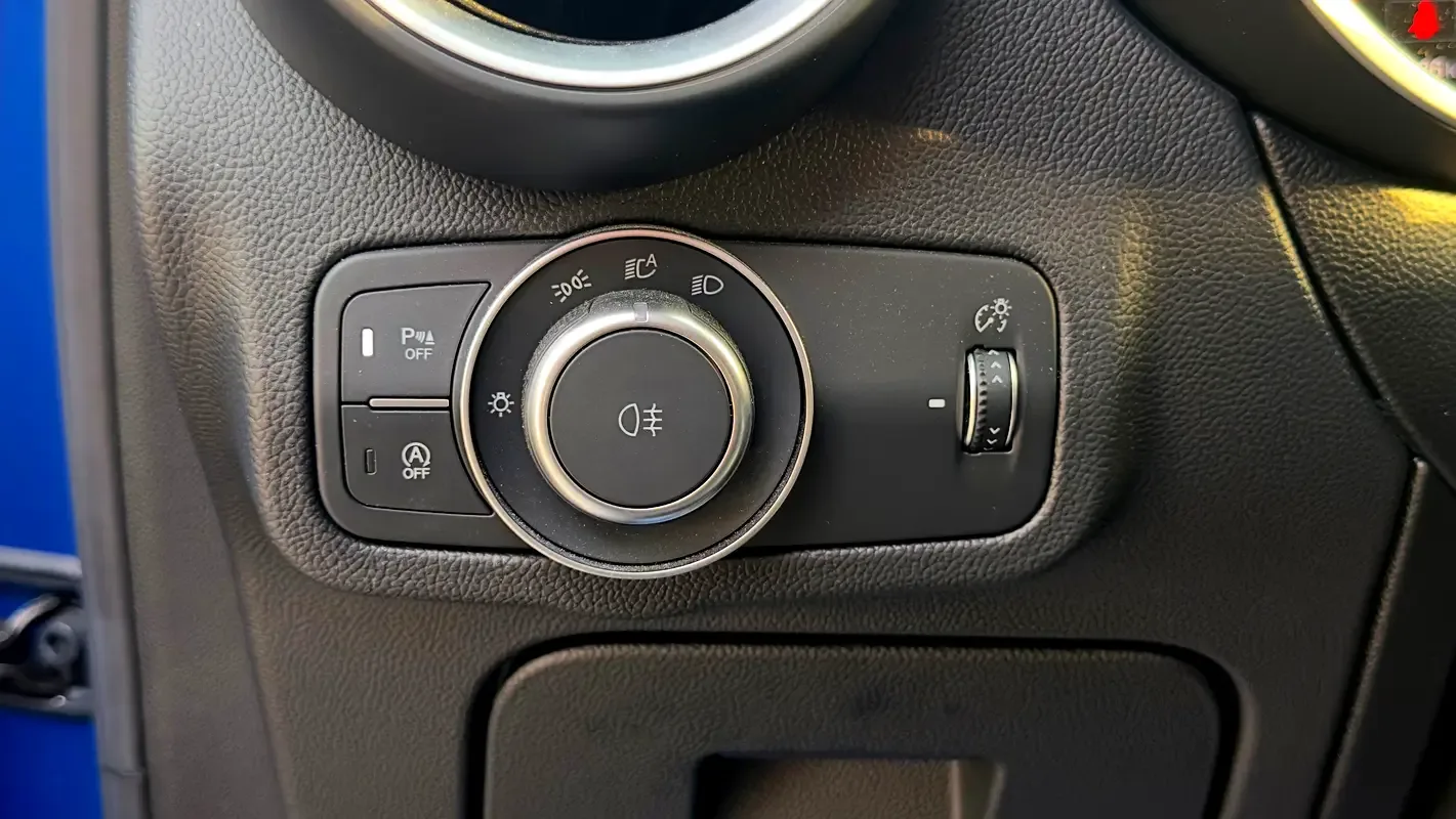 Alfa Romeo Stelvio 2.0 AT 4WD (280 حصان) - 13