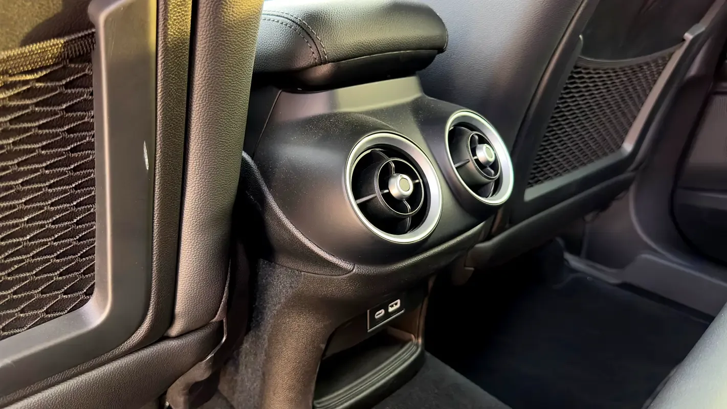 Alfa Romeo Stelvio 2.0 AT 4WD (280 حصان) - 19