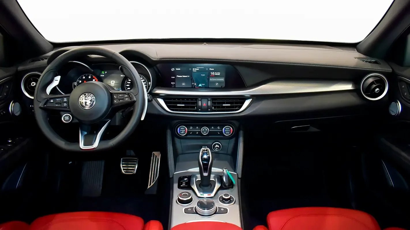 Alfa Romeo Stelvio 2.0 AT AWD (200 hp) - 9