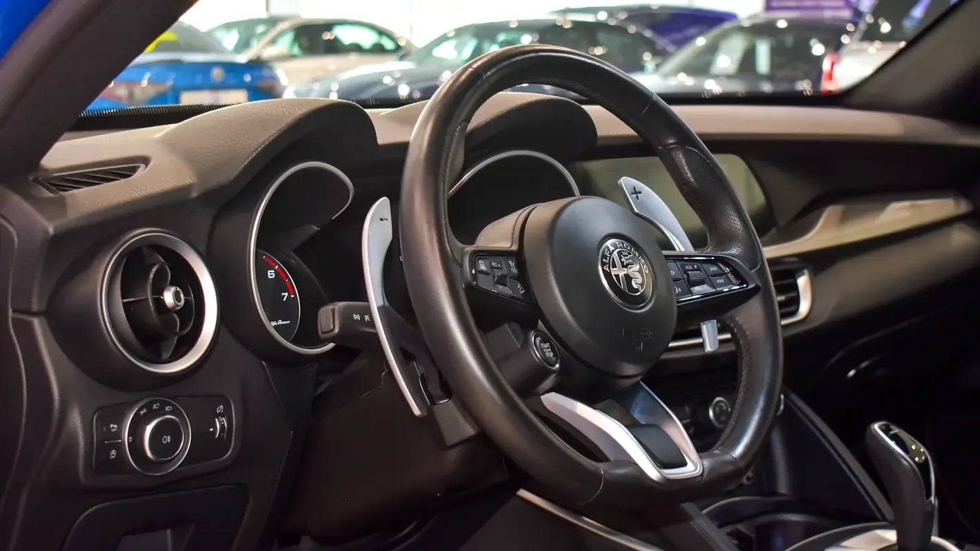 Alfa Romeo Stelvio 2.0 AT AWD (200 حصان) - 8