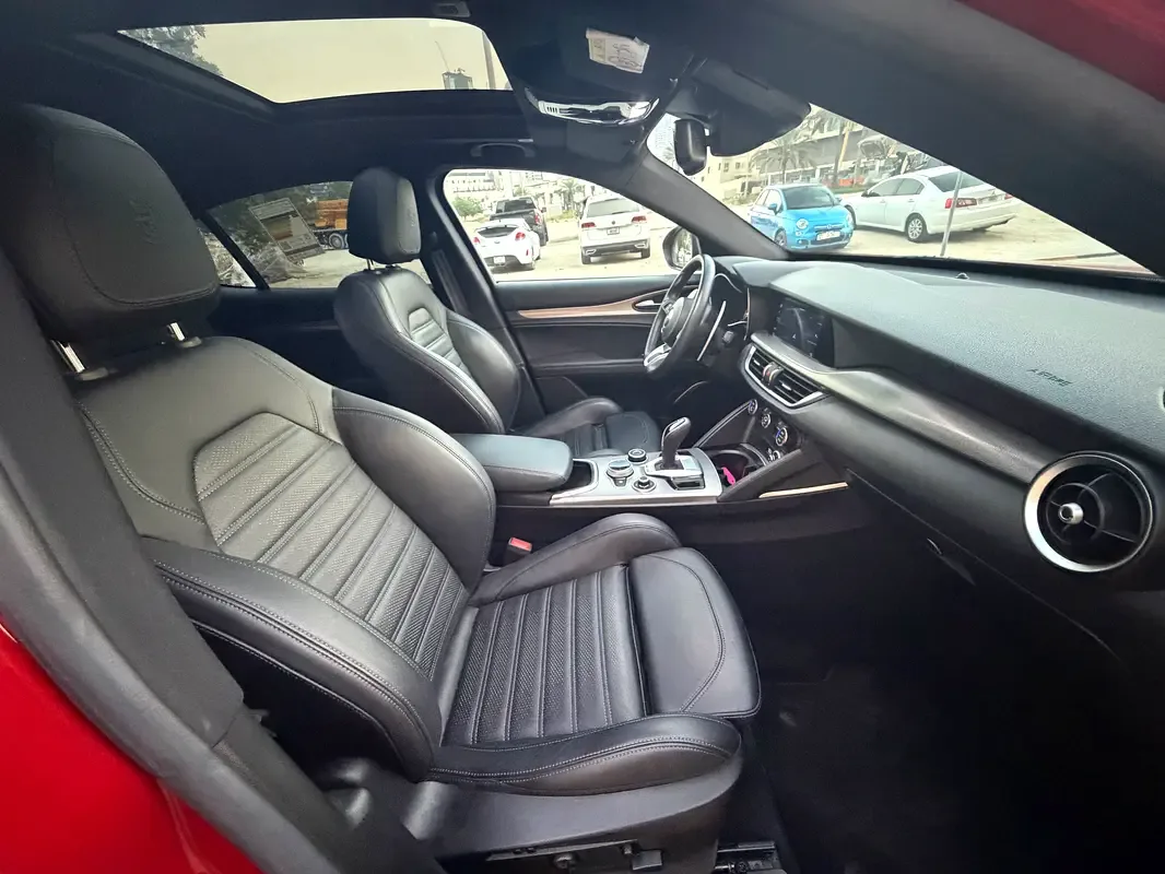 Alfa Romeo Stelvio 2.0 AT AWD (200 حصان) - 11