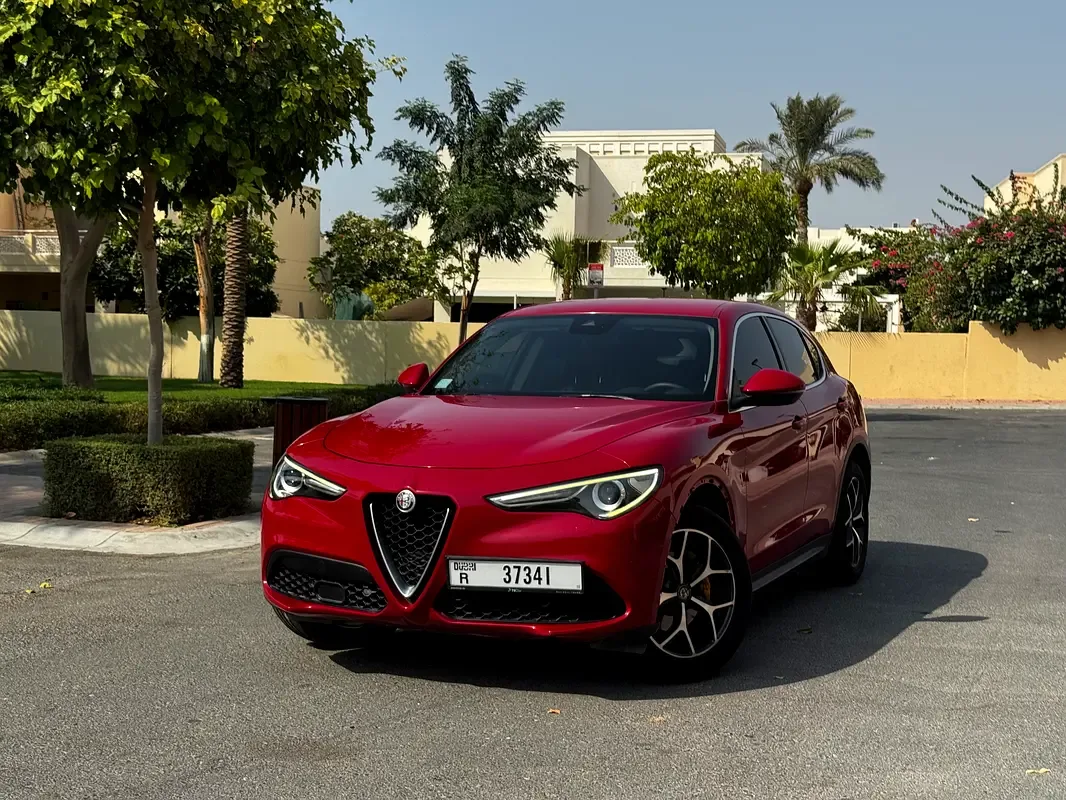 Alfa Romeo Stelvio 2.0 AT AWD (280 hp)
