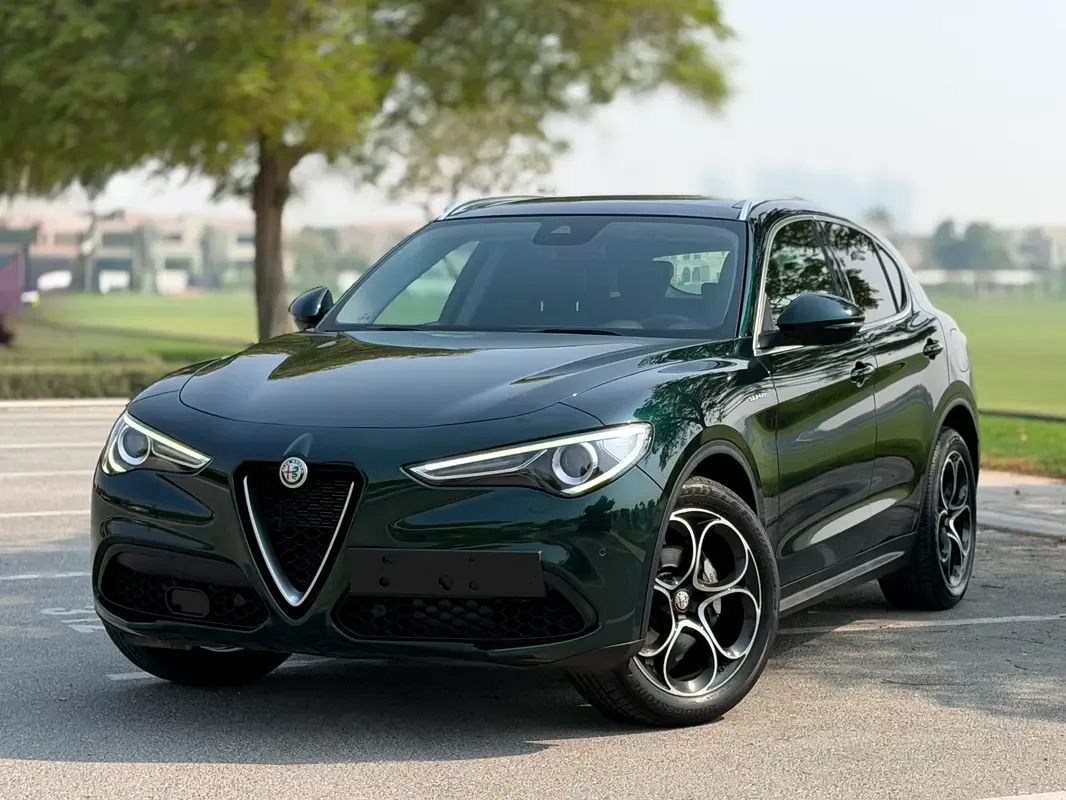 Alfa Romeo Stelvio 2.0 AT AWD (280 hp)