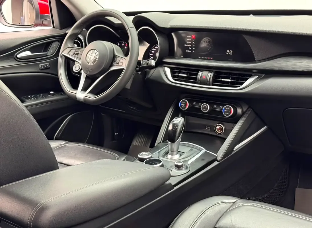 Alfa Romeo Stelvio 2.0 AT Q4 (280 حصان) - 14