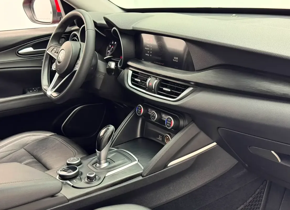 Alfa Romeo Stelvio 2.0 AT Q4 (280 حصان) - 15