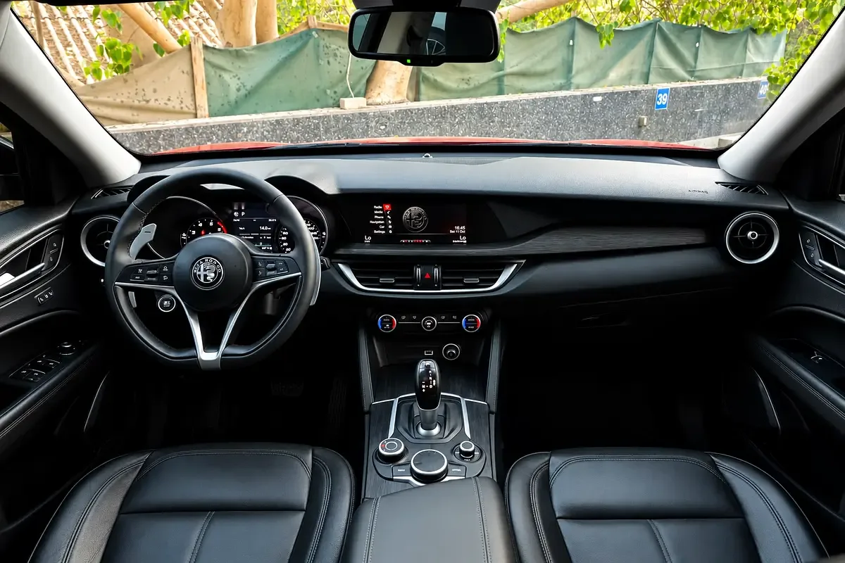 Alfa Romeo Stelvio 2.0 AT Q4 (280 hp) - 10