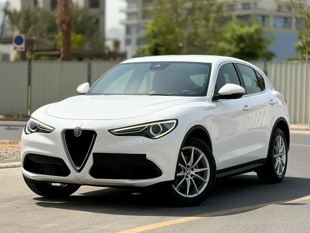 Alfa Romeo Stelvio 2.0 AT RWD (280 hp)