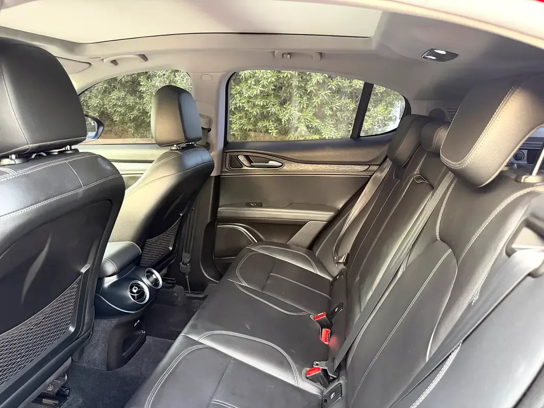 Alfa Romeo Stelvio 2.0 AT RWD (280 hp) - 7