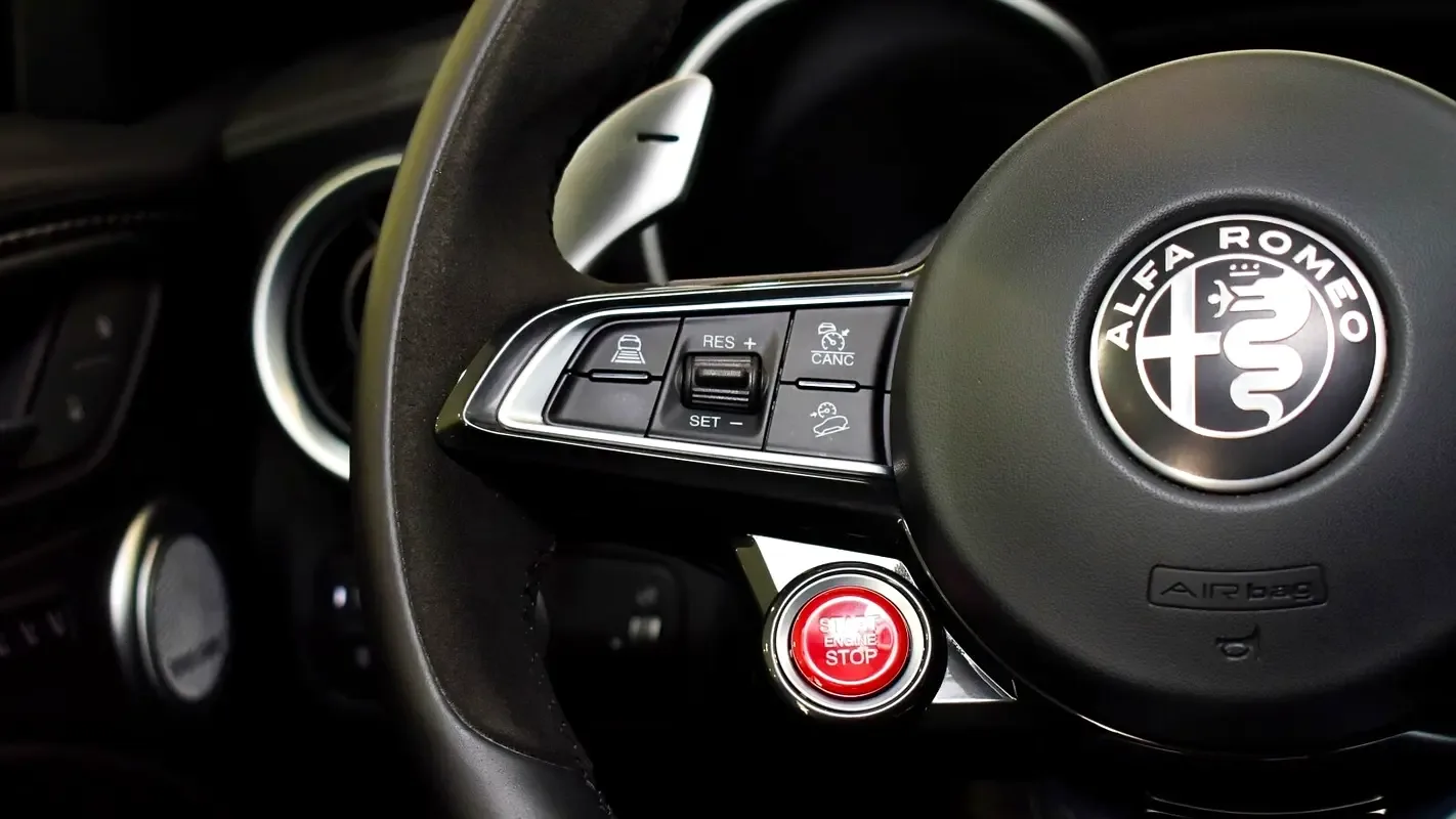 Alfa Romeo Stelvio 2.9 AT 4WD (520 hp) - 11