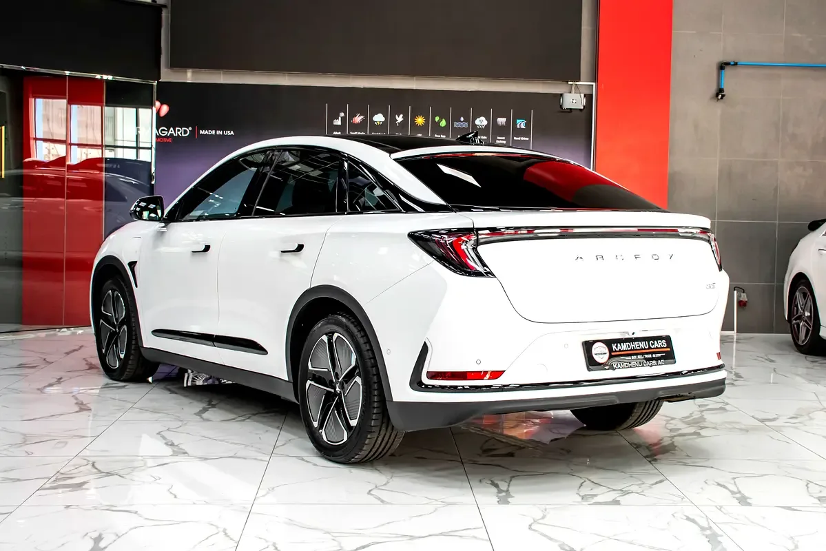 Arcfox Alpha S AT 4WD (643 hp) - 7