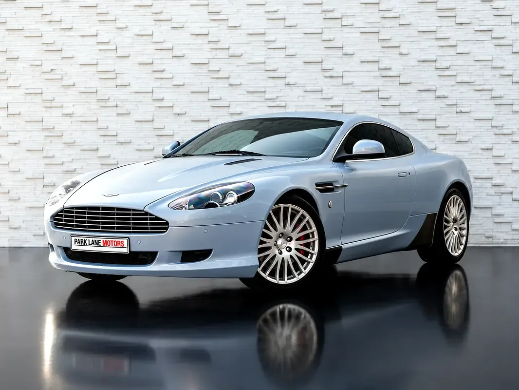 Aston Martin DB9 5.9 AT RWD (477 hp)