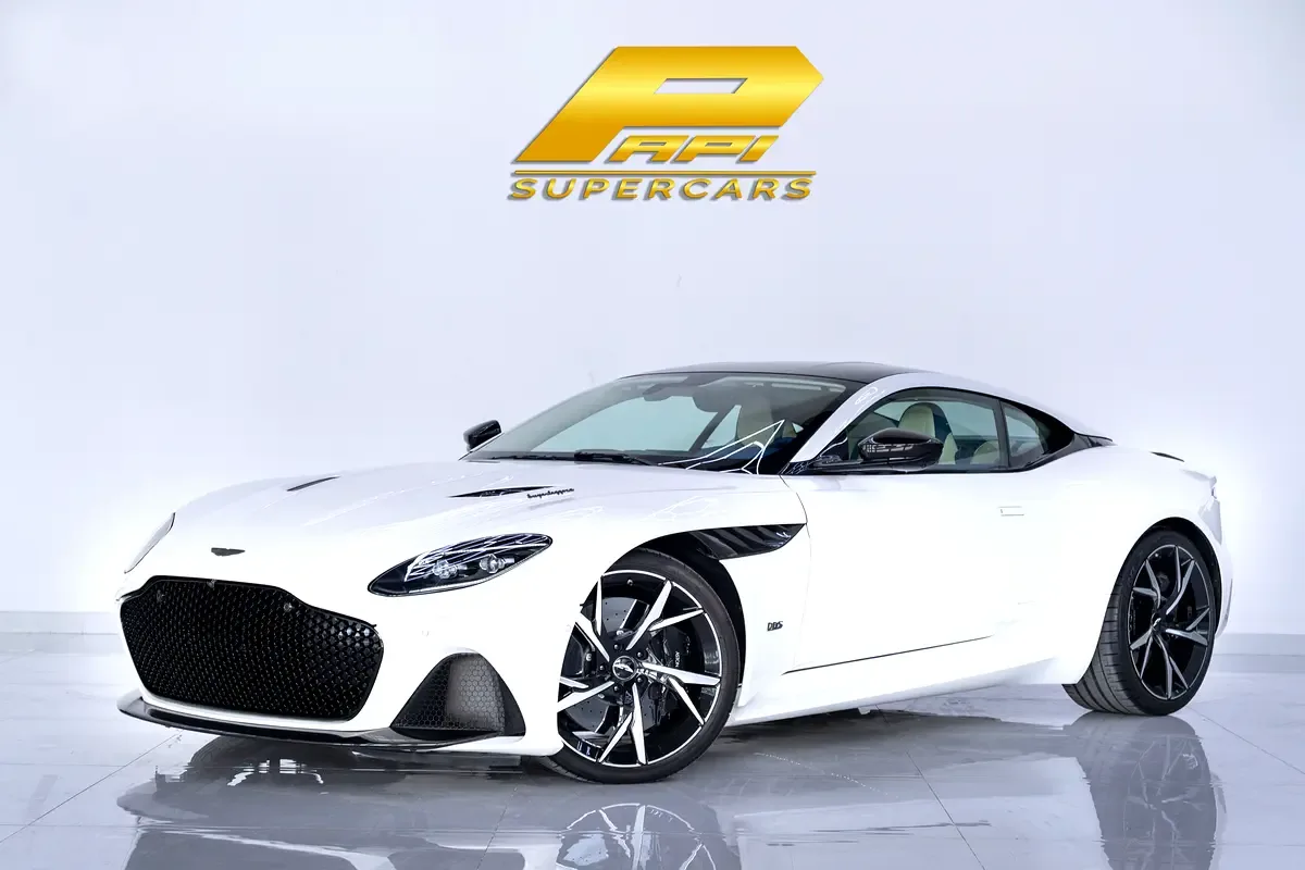 Aston Martin DBS 5.2 AT RWD (725 حصان)