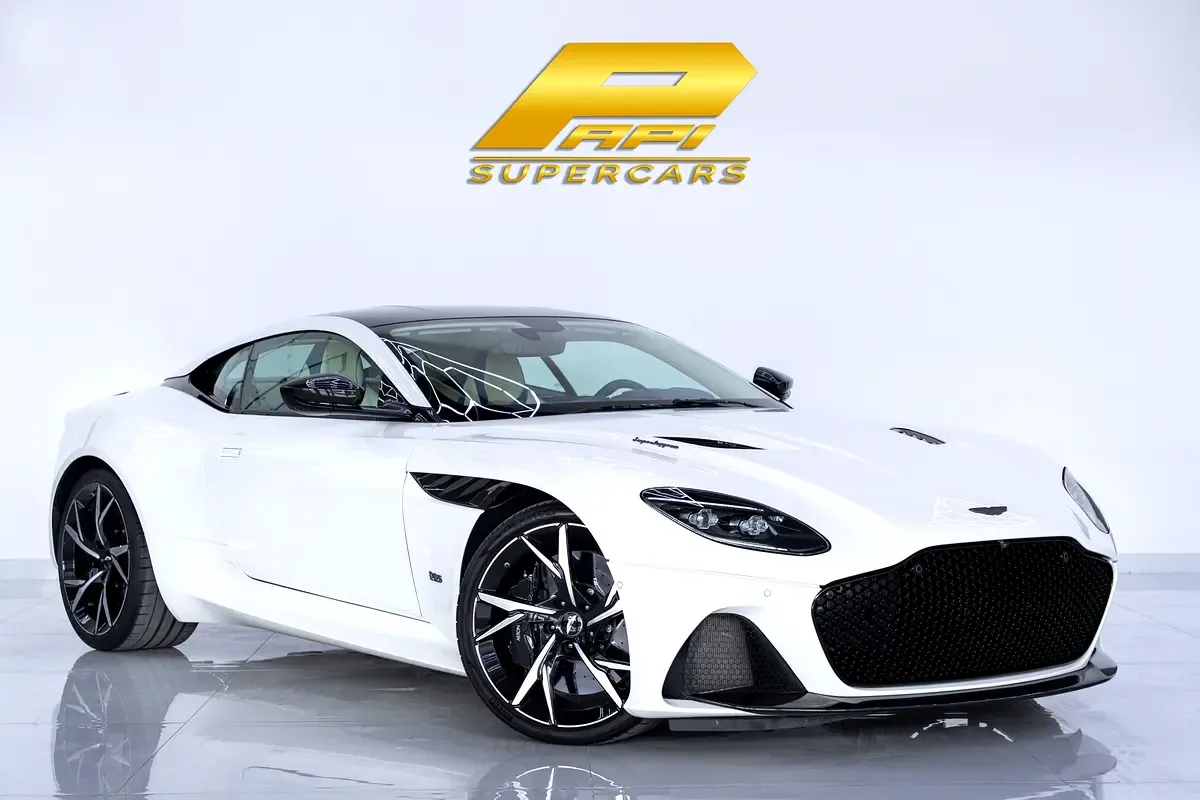 Aston Martin DBS 5.2 AT RWD (725 حصان) - 2