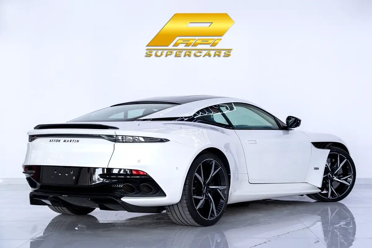 Aston Martin DBS 5.2 AT RWD (725 حصان) - 17