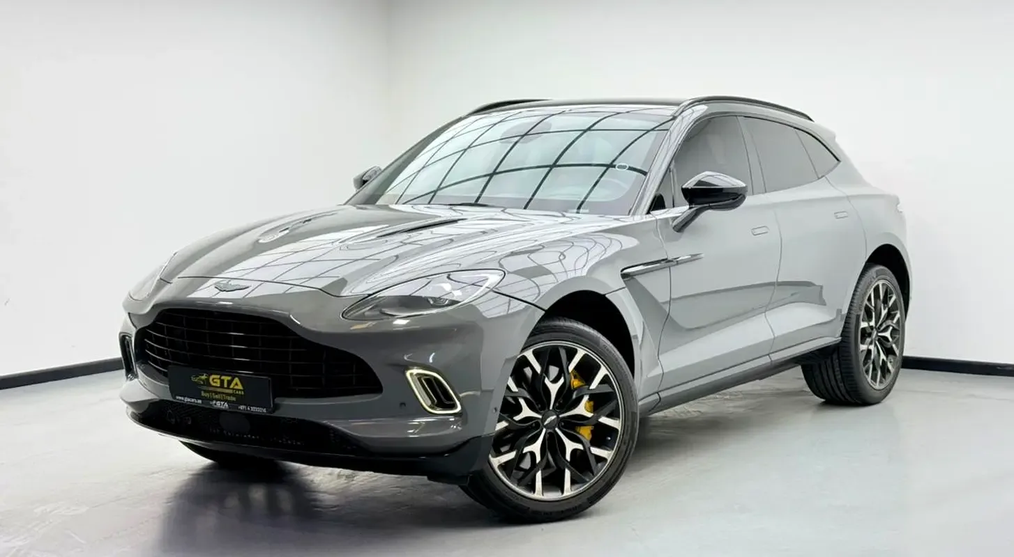 Aston Martin DBX 4.0 AT AWD (550 hp)