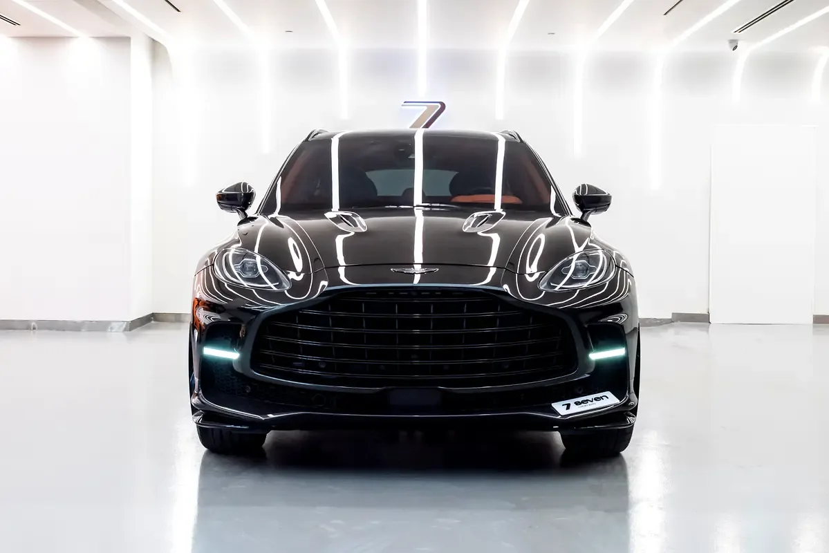 Aston Martin DBX 4.0 AT AWD (707 hp)