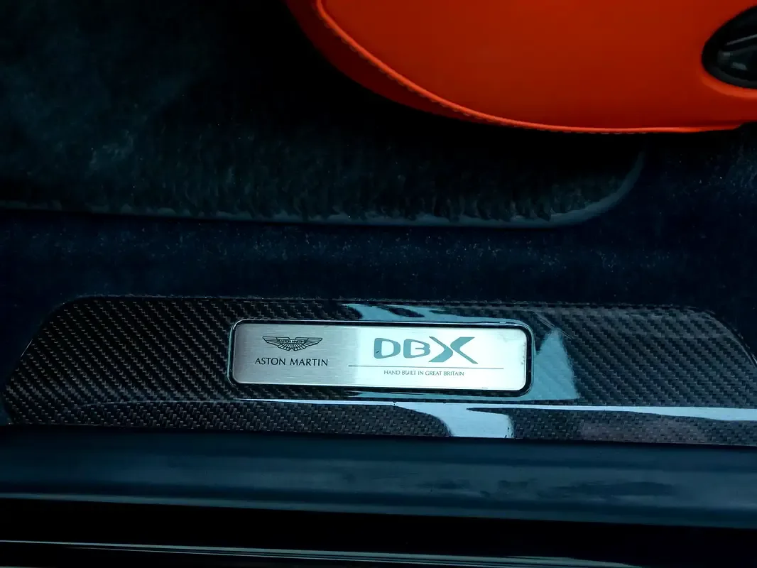 Aston Martin DBX 4.0 AT AWD (707 hp) - 19