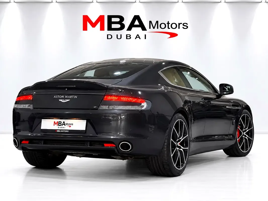 Aston Martin Rapide 5.9 AT RWD (560 حصان) - 4
