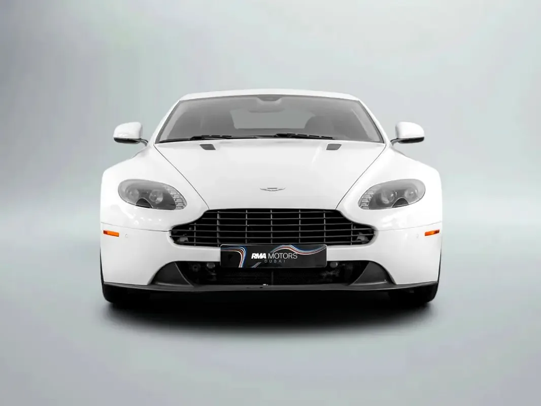 Aston Martin Vantage 4.7 V8 Sportshift (426 حصان) - 3