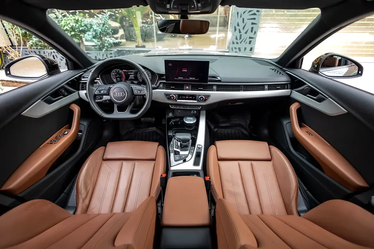 Audi A4 1.4 (150 HP) tronic (version 35 TFSI - 12