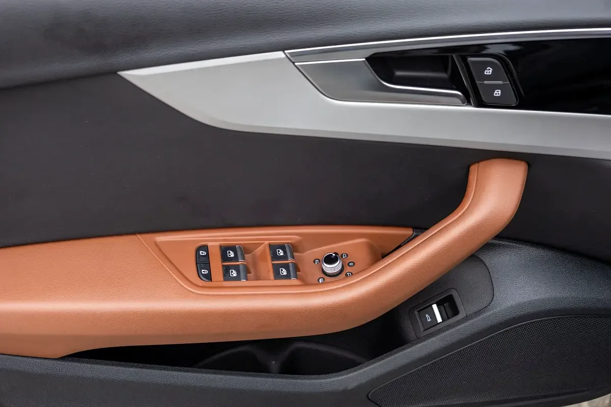 Audi A4 1.4 (150 HP) tronic (version 35 TFSI - 11