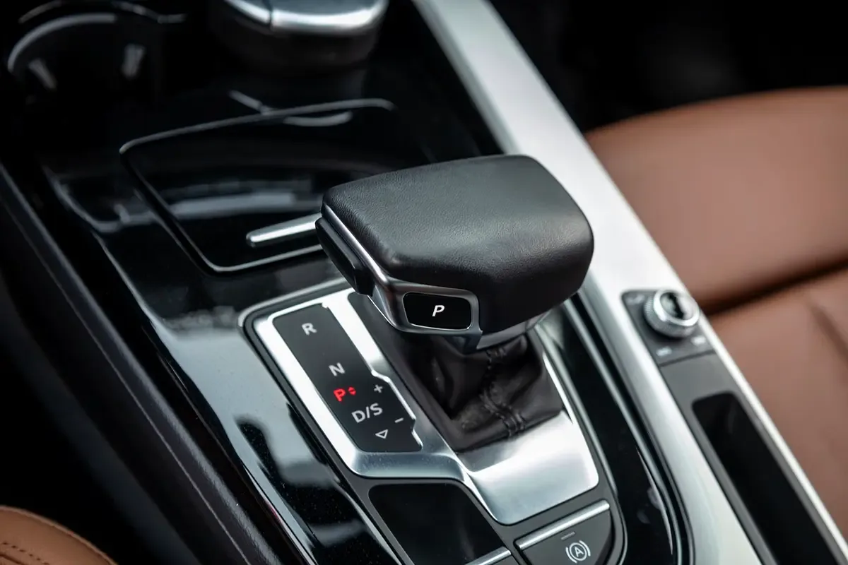 Audi A4 1.4 (150 HP) tronic (version 35 TFSI - 18