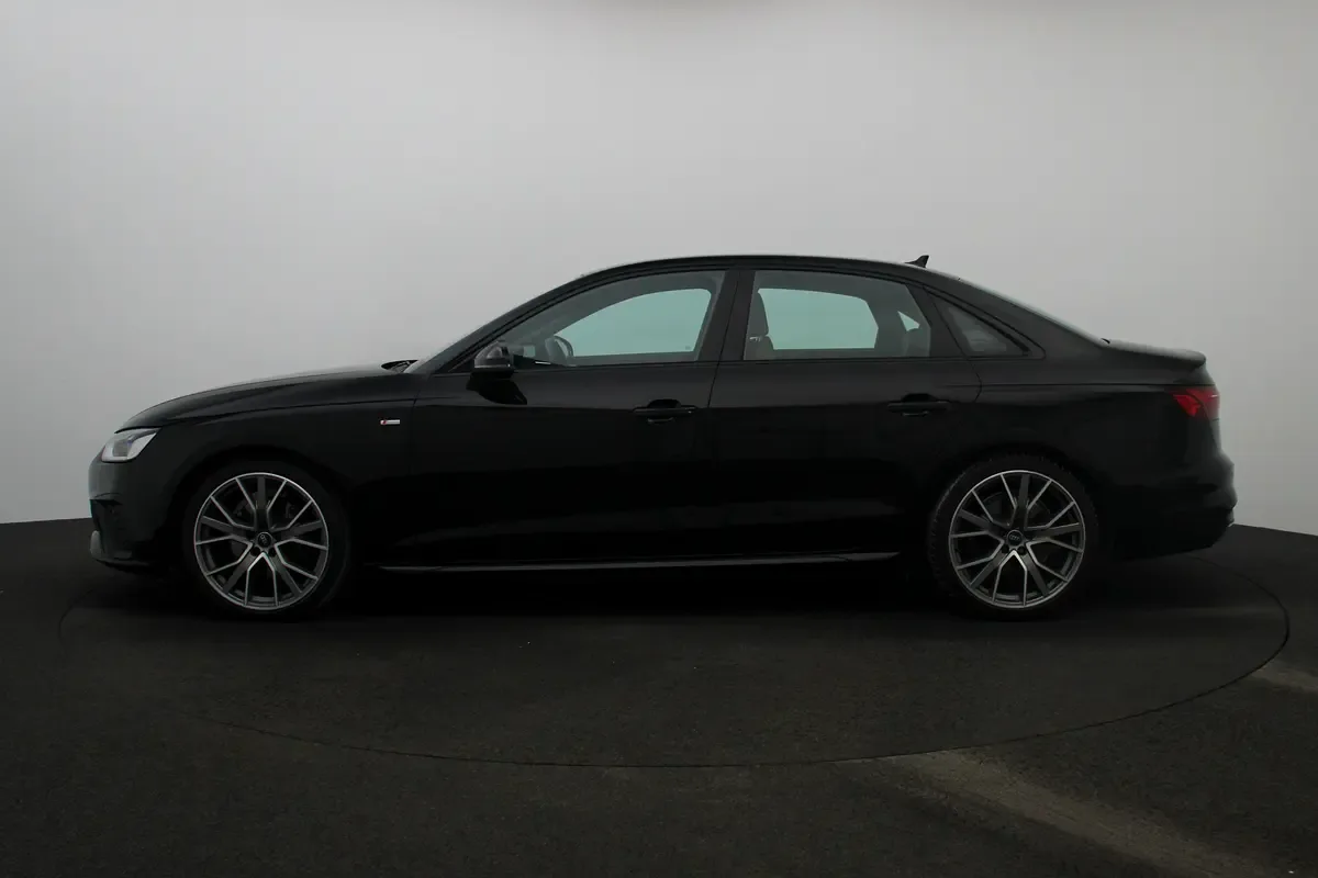 Audi A4 2.0 (249 حصان) robot - 6