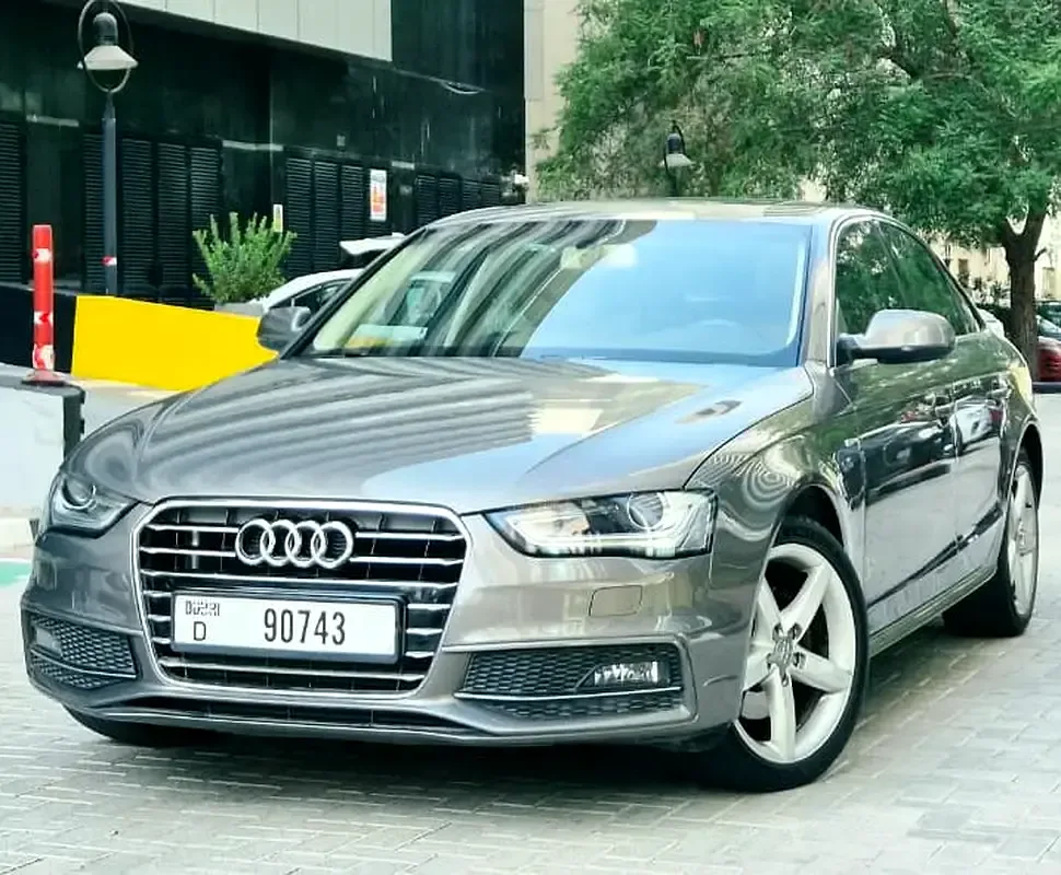 Audi A4 2.0 AMT (249 hp)