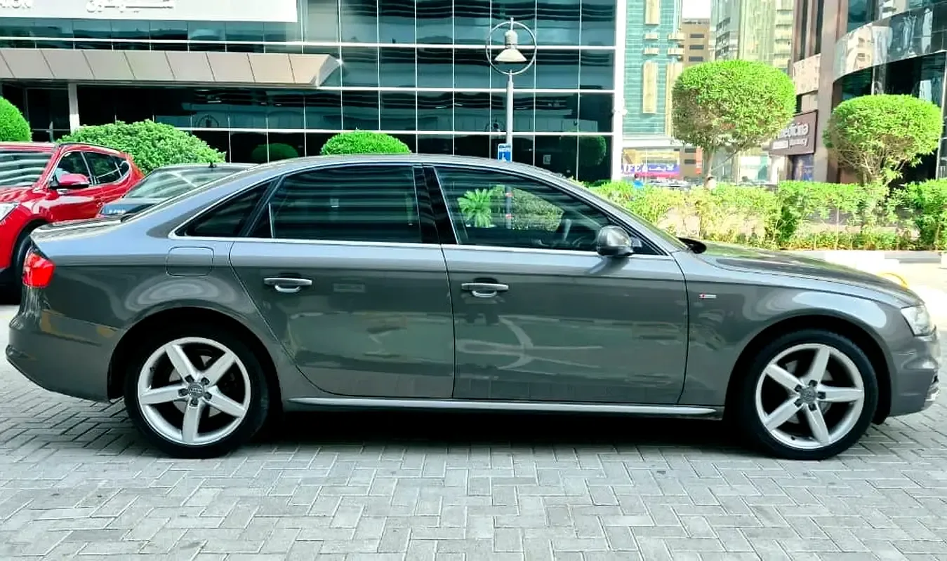 Audi A4 2.0 AMT (249 حصان) - 11