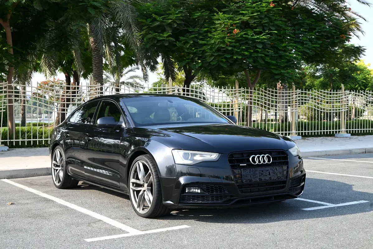 Audi A5 2.0 TFSI multitronic (211 hp)