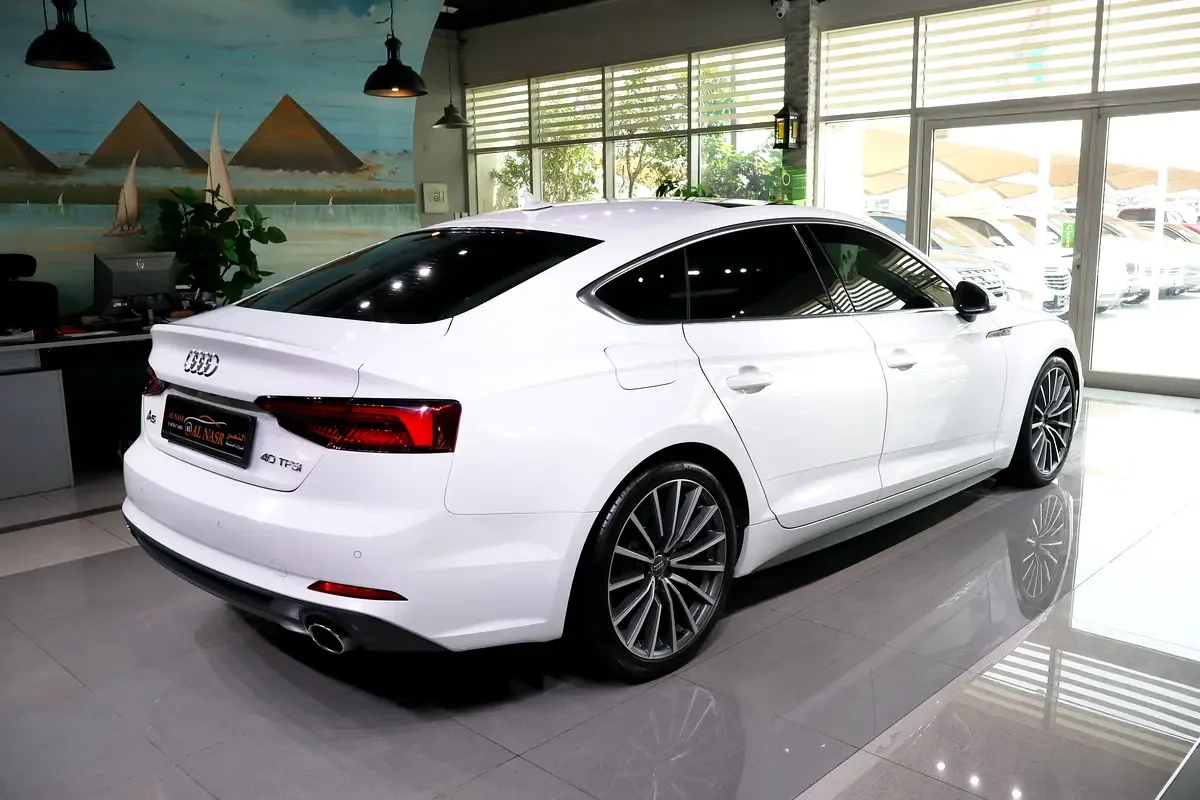 Audi A5 2.0 TFSI S tronic (252 حصان) - 6