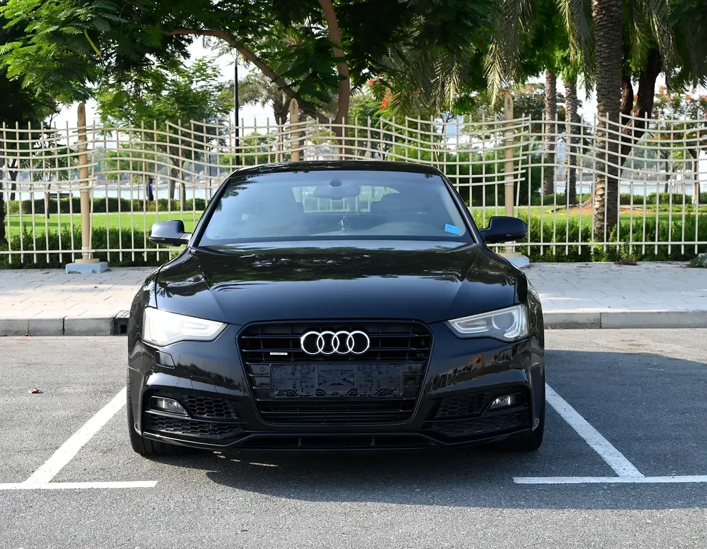 Audi A5 2.0 TFSI S tronic quattro (225 حصان) - 2