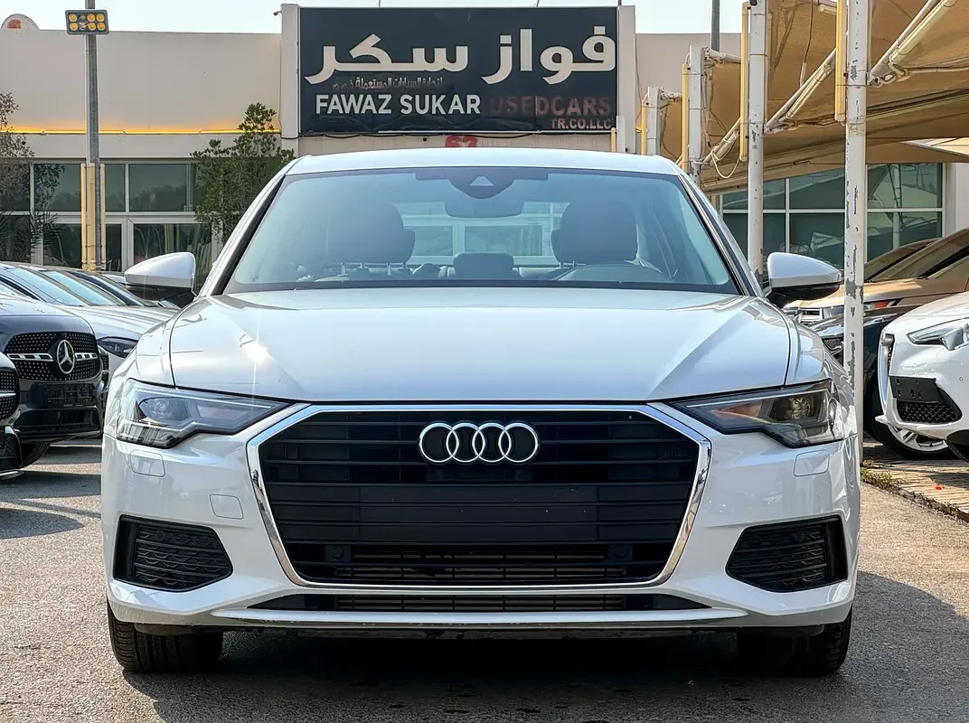Audi A6 40 L TFSI S tronic (190 hp)