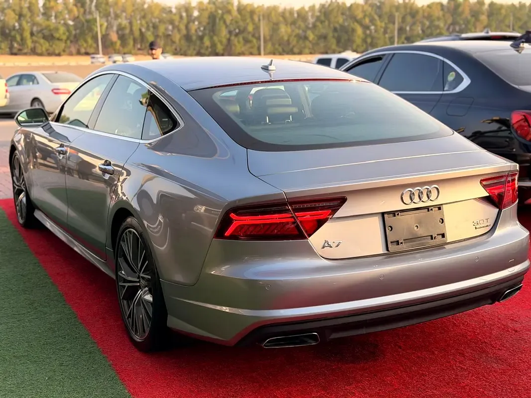 Audi A7 3.0 l, (340 hp), gasoline, robot, Four-wheel drive (4WD) - 5