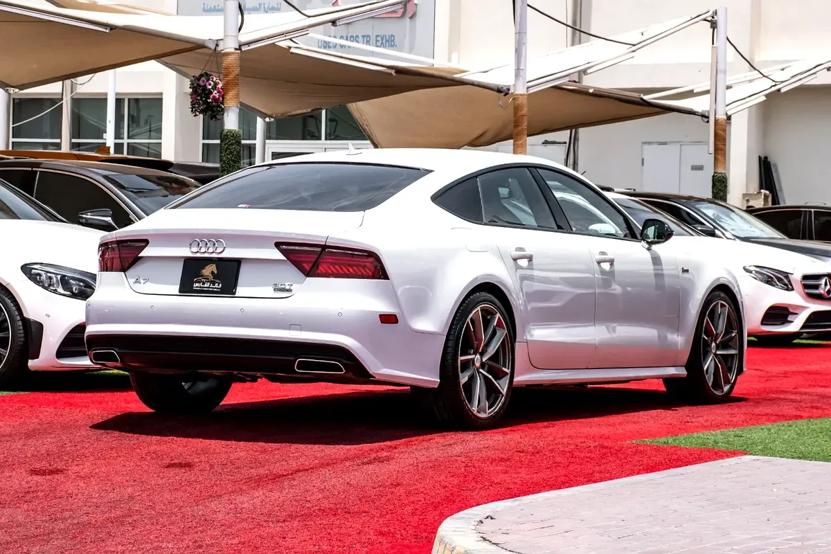 Audi A7 3.0 TFSI S tronic quattro (333 حصان) - 18